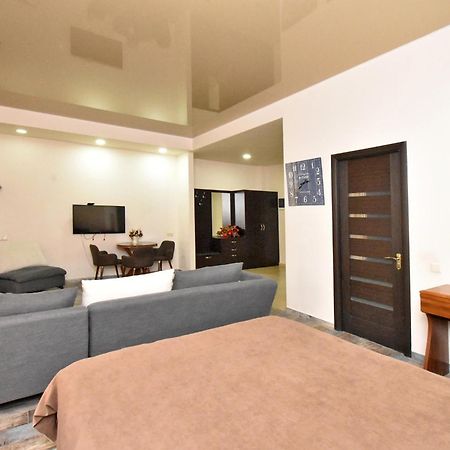 Yars Apartments Erywań Zewnętrze zdjęcie