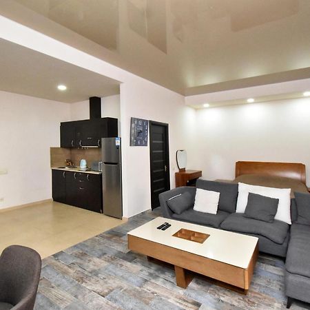 Yars Apartments Erywań Zewnętrze zdjęcie